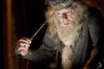 Dumbledore retire une pensée de son esprit