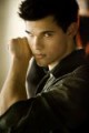 /plume/xmedia/fantasy/news/autres_films/fascination/revelation/thumb/twilight-breaking-dawn-part-1-movie-image-taylor-lautner-01-400x600_thumb.jpg