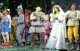 /plume/xmedia/fantasy/news/shrek/musical/thumb/_45298502_ap_shrek_cast466_thumb.jpg