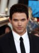 /plume/xmedia/film/news/thumb/Kellan-Lutz-749x1024_thumb.jpg