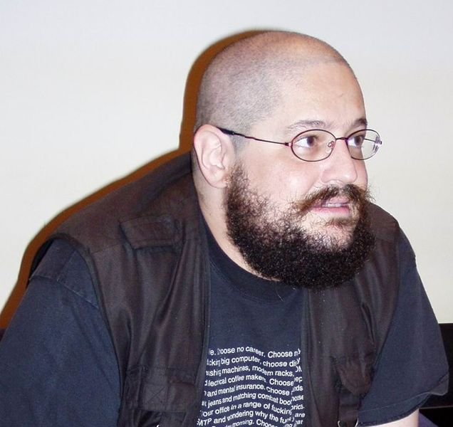 auteur-charles-stross.jpg